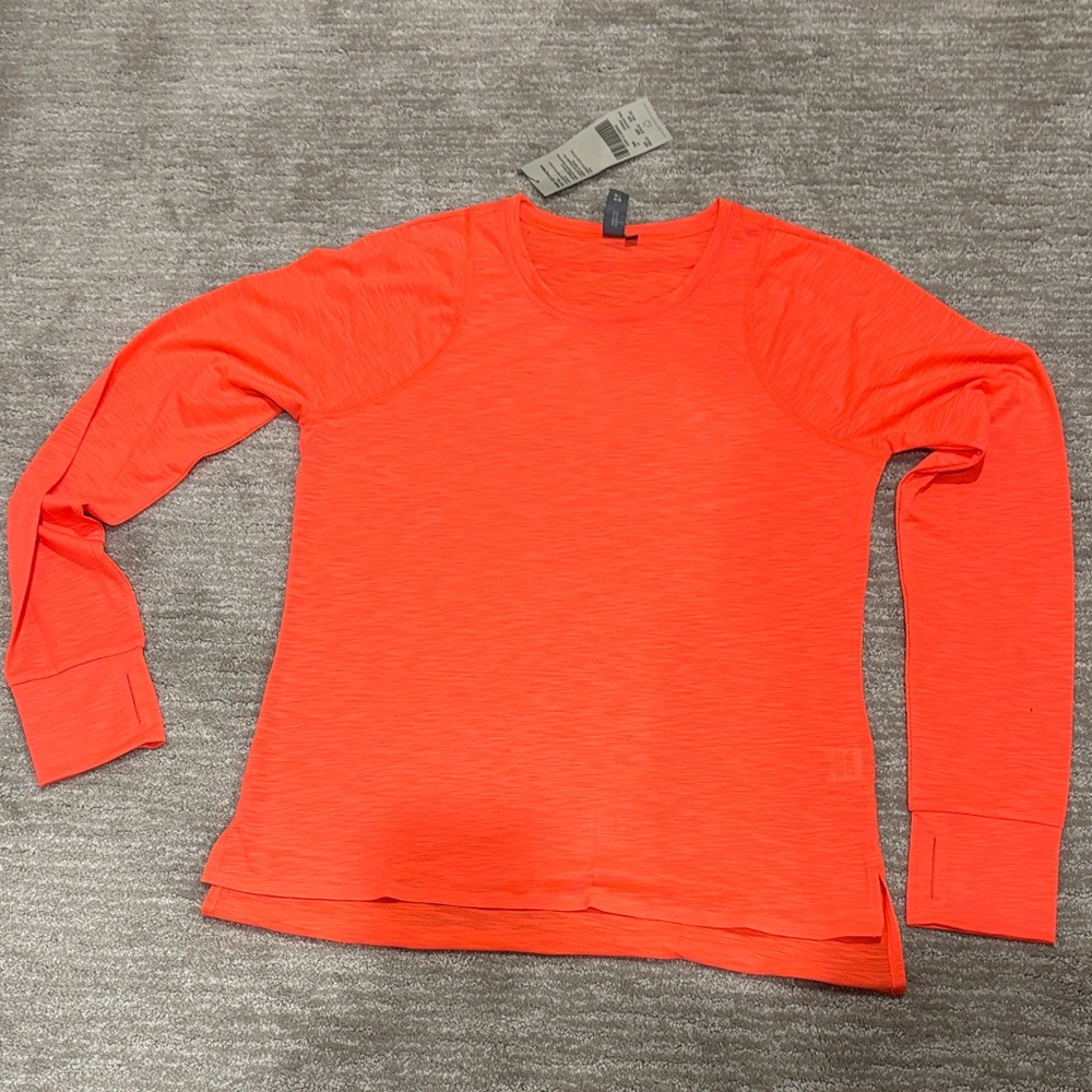 NWT sweaty Betty breeze light long sleeve run top. Size medium, bright orange.